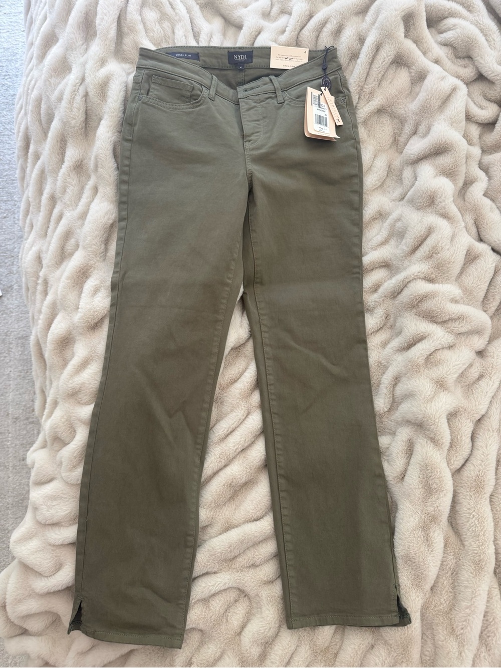 NWT NYDJ Avocado Green Pants size 4